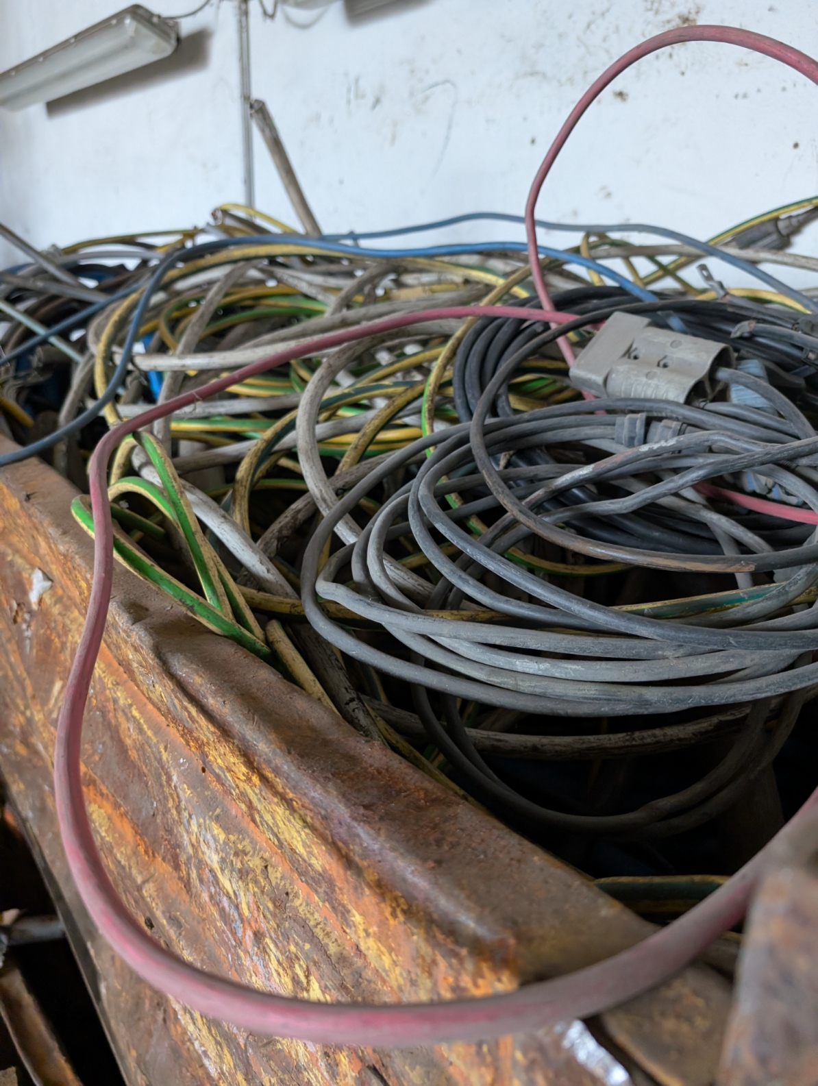 ACQUISTO CAVI ELETTRICI DI SCARTO 